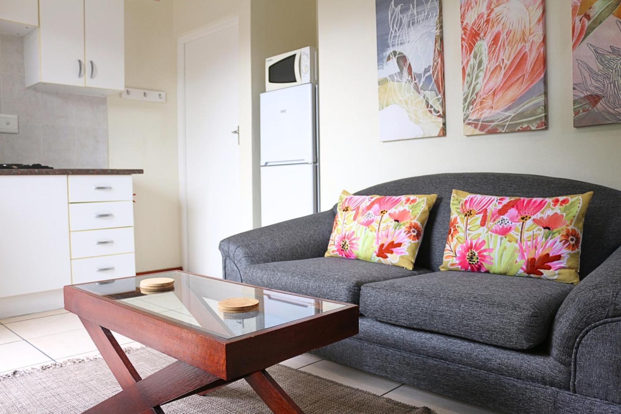 Tyger Classique Self-Catering Cape Town, Tyger Valley Bellville Εξωτερικό φωτογραφία